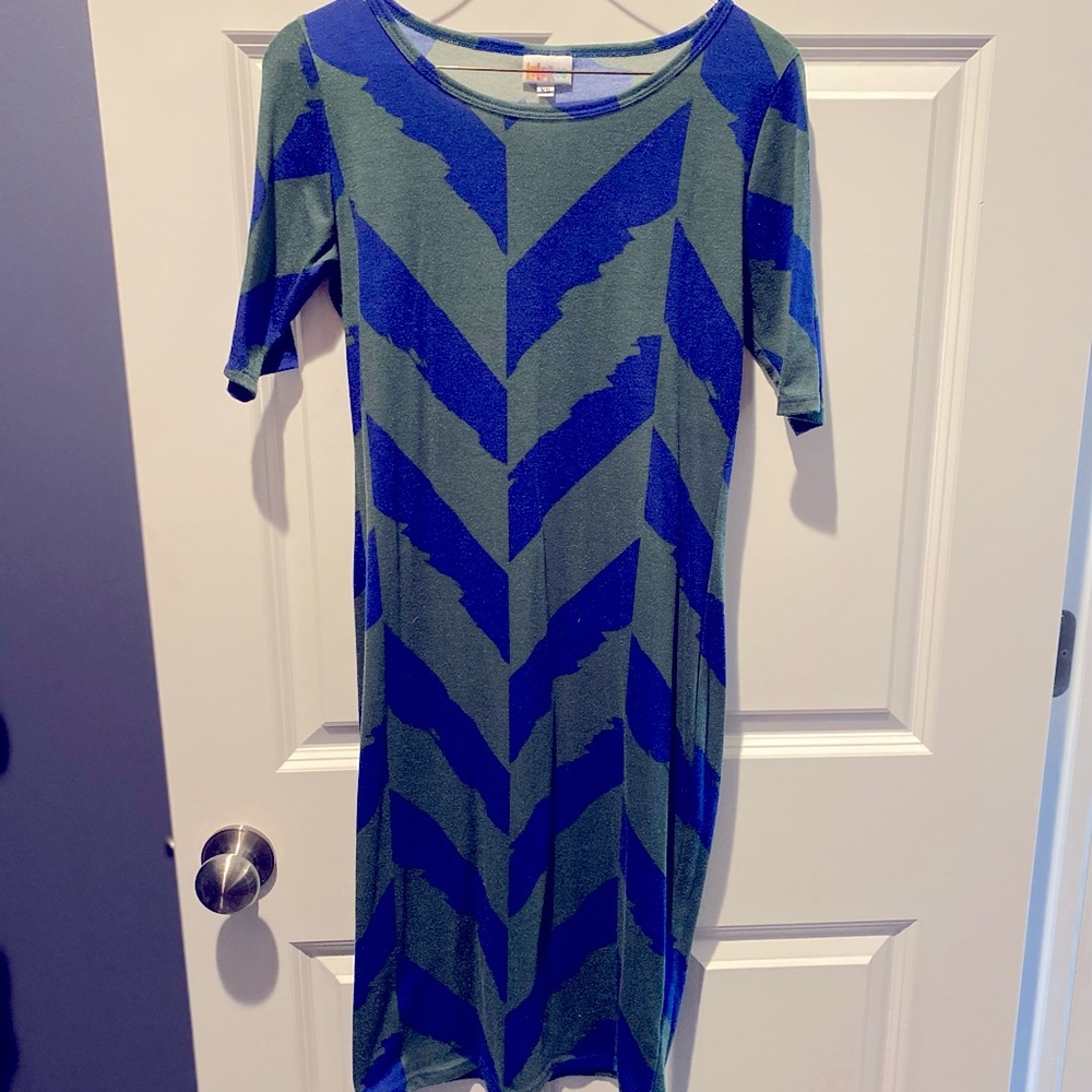 LuLaRoe Julia Dress- size XS